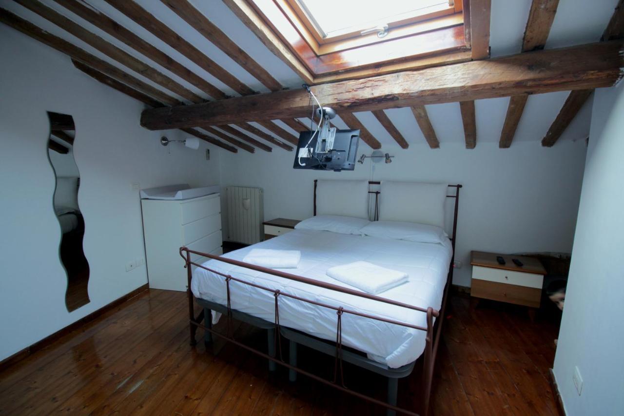 Kia Orana Guesthouse Ліворно Екстер'єр фото